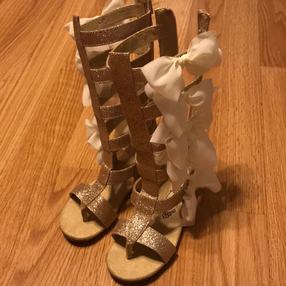 Joyfolie gladiator sandals NEVER WORN SIZE 9